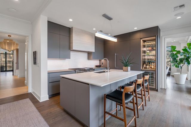 2525 N Pearl Street 1801, Dallas, TX 75201