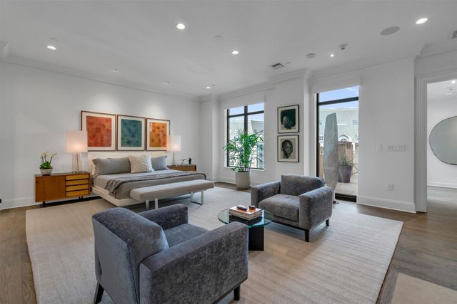 2525 N Pearl Street 1801, Dallas, TX 75201