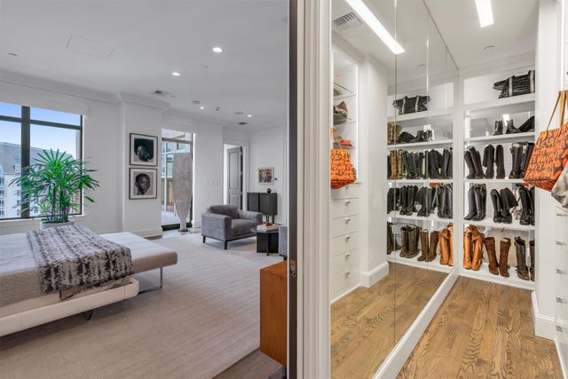 2525 N Pearl Street 1801, Dallas, TX 75201