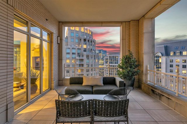 2525 N Pearl Street 1801, Dallas, TX 75201