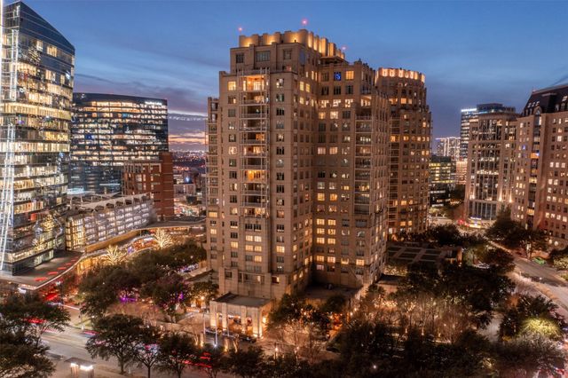 2525 N Pearl Street 1801, Dallas, TX 75201