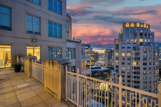 2525 N Pearl Street 1801, Dallas, TX 75201