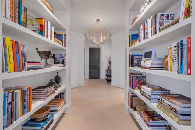 2525 N Pearl Street 1801, Dallas, TX 75201