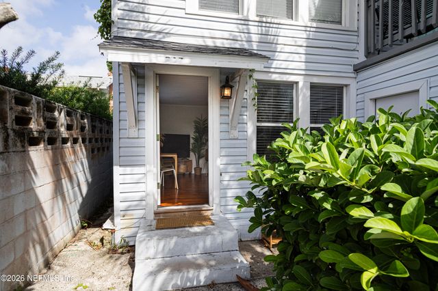 215-217 N 12TH Avenue, Jacksonville Beach, FL 32250