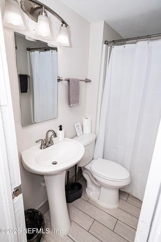 215-217 N 12TH Avenue, Jacksonville Beach, FL 32250