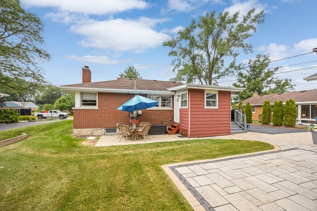 22 6th Street, Downers Grove, IL 60515