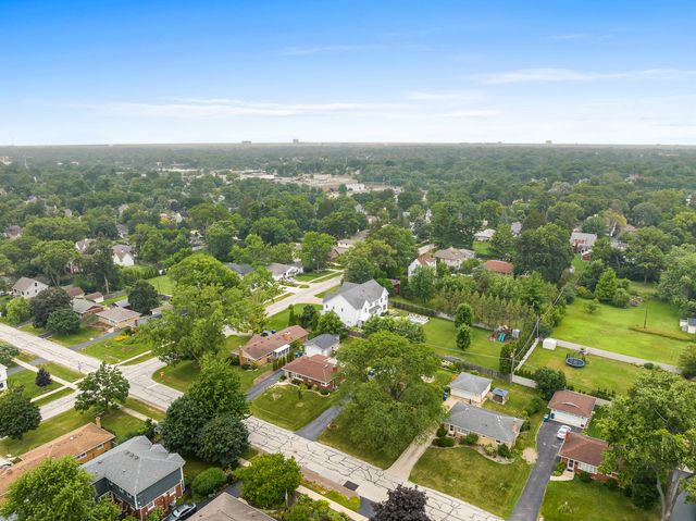 22 6th Street, Downers Grove, IL 60515