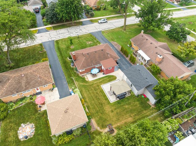 22 6th Street, Downers Grove, IL 60515