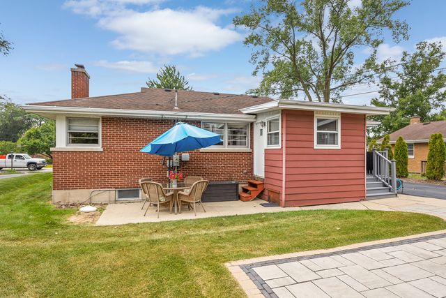 22 6th Street, Downers Grove, IL 60515