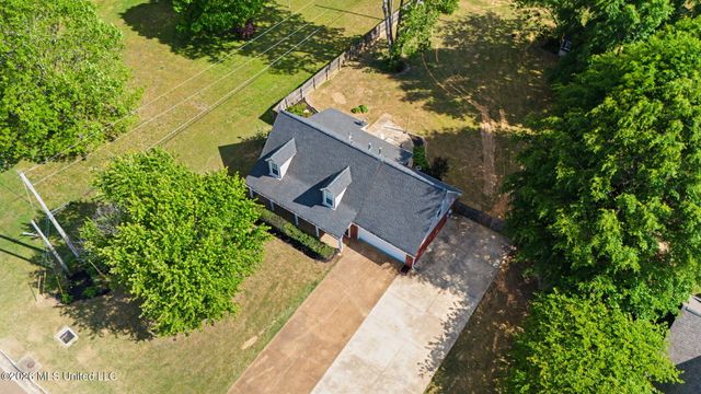 6795 Goodman Road, Walls, MS 38680
