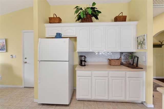2312 BROOKFIELD GREENS CIRCLE 61, Sun City Center, FL 33573