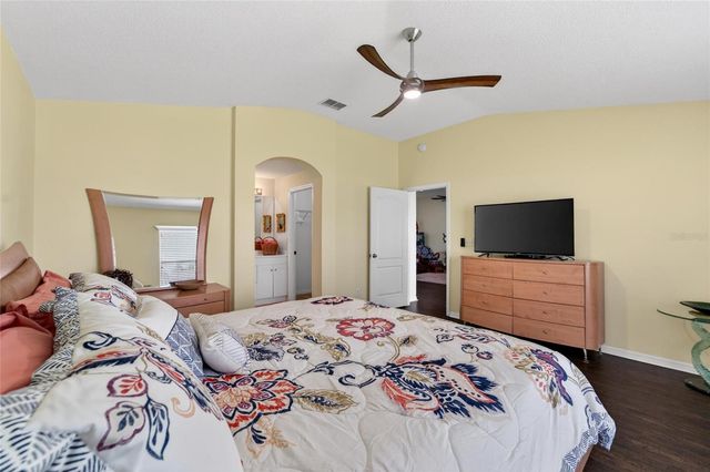 2312 BROOKFIELD GREENS CIRCLE 61, Sun City Center, FL 33573