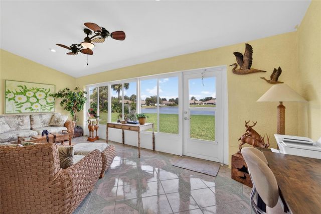 2312 BROOKFIELD GREENS CIRCLE 61, Sun City Center, FL 33573