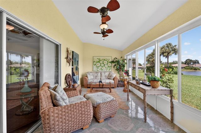 2312 BROOKFIELD GREENS CIRCLE 61, Sun City Center, FL 33573