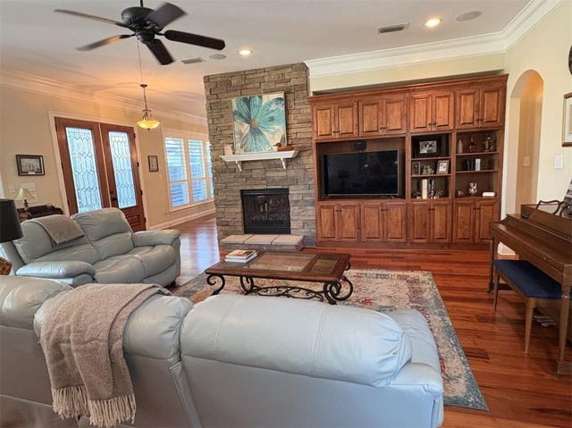 3969 Scenic Drive, Mobile, AL 36605