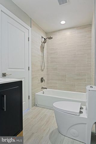 10900 HUNTER STATION RD, Vienna, VA 22181