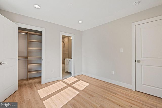 10900 HUNTER STATION RD, Vienna, VA 22181