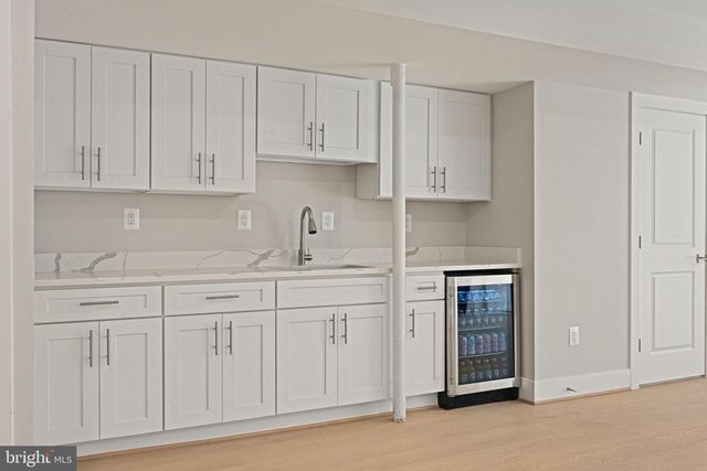 10900 HUNTER STATION RD, Vienna, VA 22181