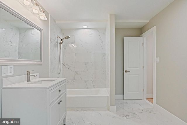 10900 HUNTER STATION RD, Vienna, VA 22181