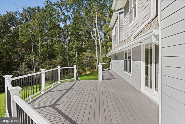 10900 HUNTER STATION RD, Vienna, VA 22181
