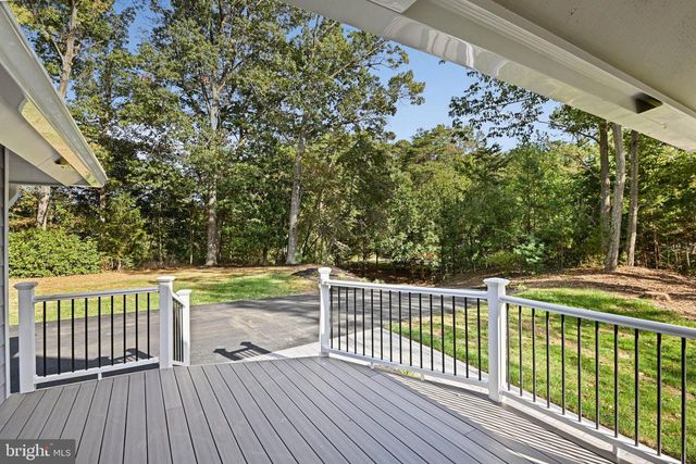 10900 HUNTER STATION RD, Vienna, VA 22181
