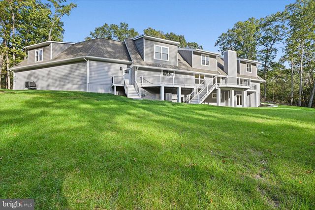 10900 HUNTER STATION RD, Vienna, VA 22181