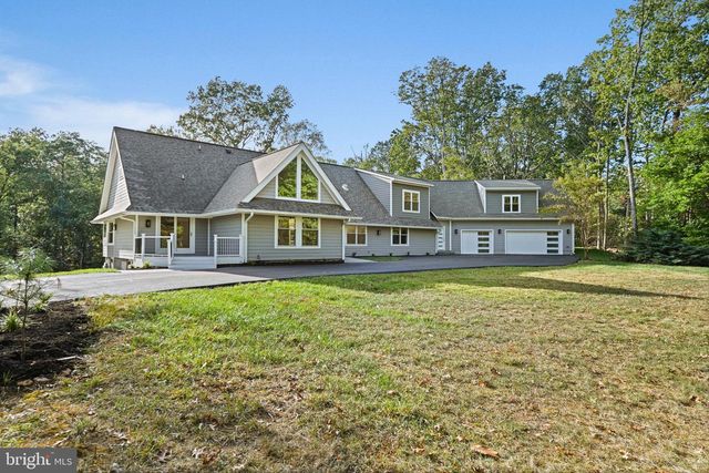 10900 HUNTER STATION RD, Vienna, VA 22181