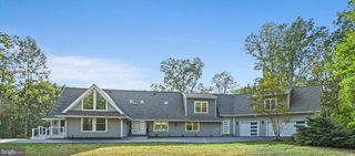 10900 HUNTER STATION RD, Vienna, VA 22181