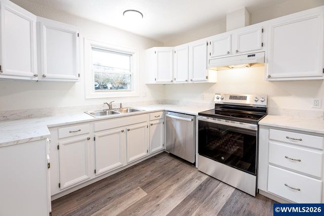 1305 S 2nd St, Lebanon, OR 97355