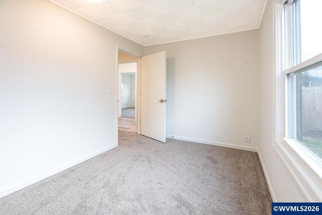 1305 S 2nd St, Lebanon, OR 97355