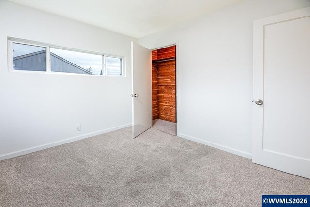 1305 S 2nd St, Lebanon, OR 97355