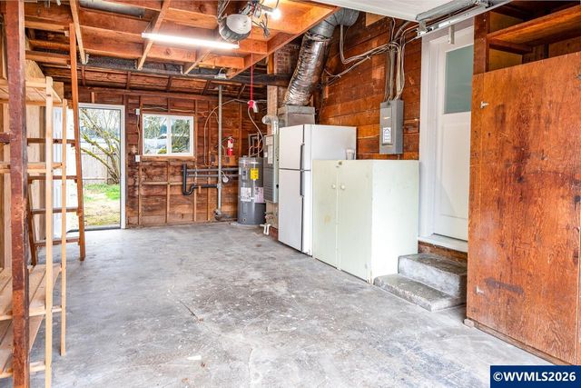 1305 S 2nd St, Lebanon, OR 97355