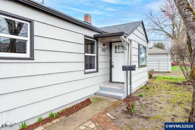 1305 S 2nd St, Lebanon, OR 97355