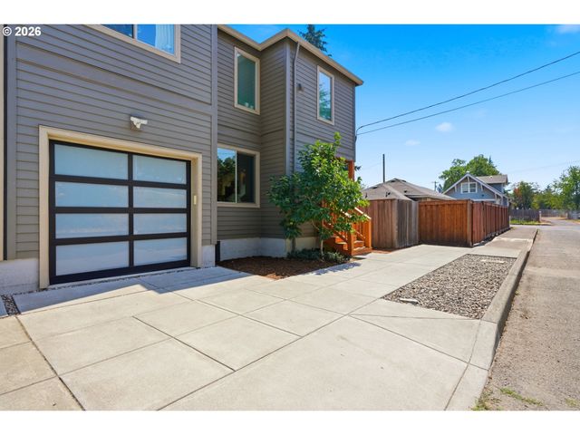 5930 Se 96TH Ave, Portland, OR 97266