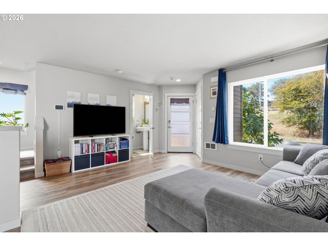 5930 Se 96TH Ave, Portland, OR 97266
