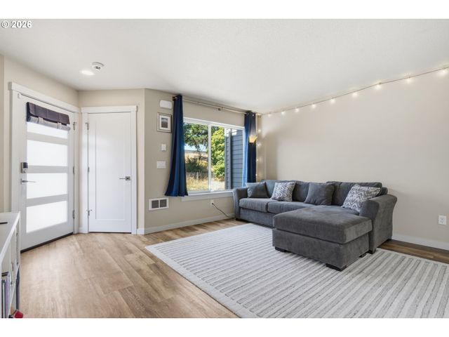 5930 Se 96TH Ave, Portland, OR 97266