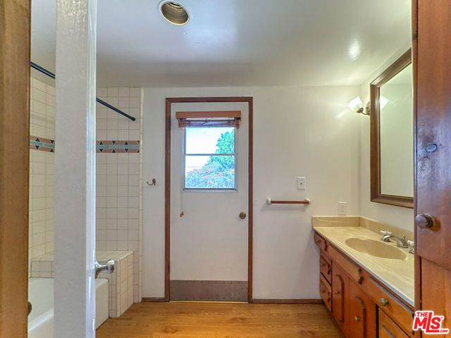 3124 Veteran Avenue, Los Angeles, CA 90034