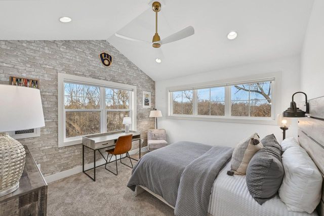 6850 River Birch DRIVE, Mequon, WI 53092