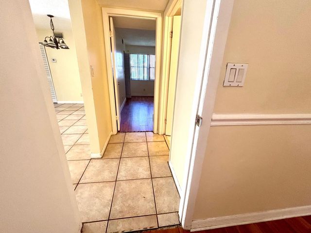 11201 SW 13th Street, Pembroke Pines, FL 33025