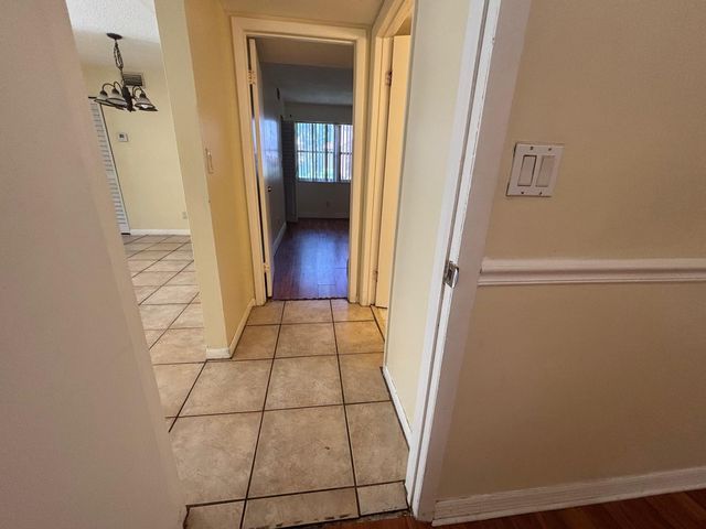 11201 SW 13th Street, Pembroke Pines, FL 33025
