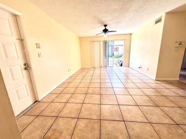 11201 SW 13th Street, Pembroke Pines, FL 33025