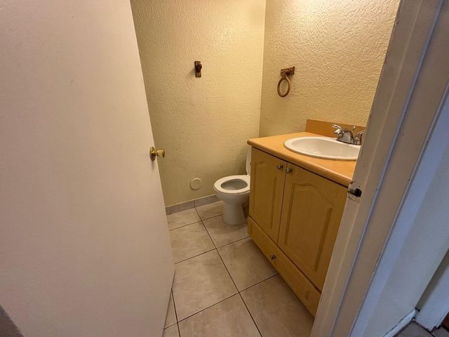 11201 SW 13th Street, Pembroke Pines, FL 33025