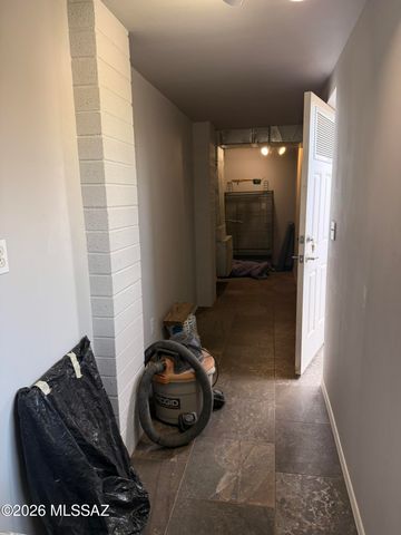 373 W Veterans Boulevard, Tucson, AZ 85713