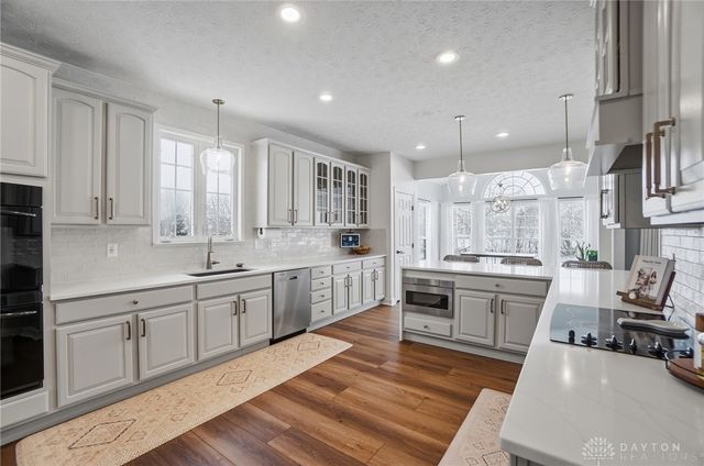 130 Wells Drive, Springboro, OH 45066