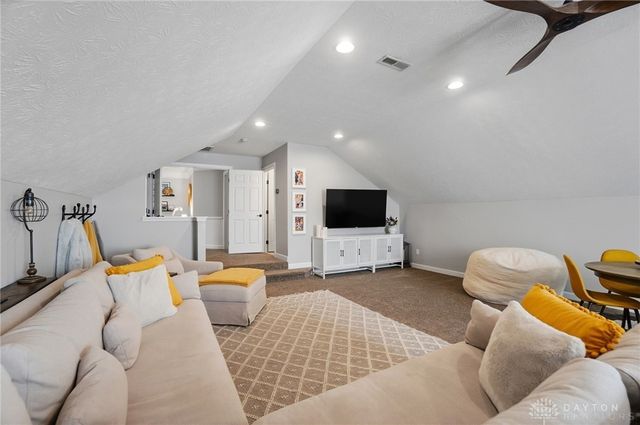 130 Wells Drive, Springboro, OH 45066