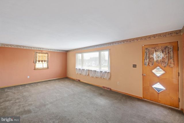88 SOUTH ST, Hanover, PA 17331