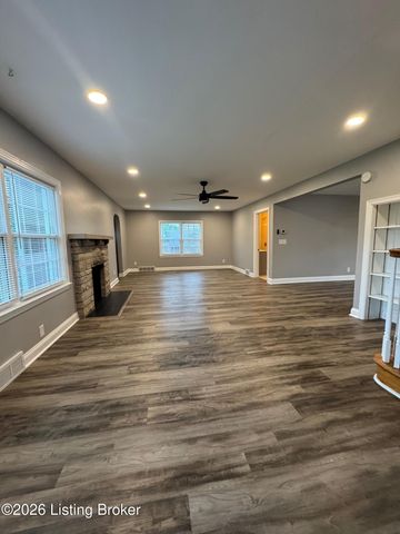 4209 Billtown Rd, Louisville, KY 40299