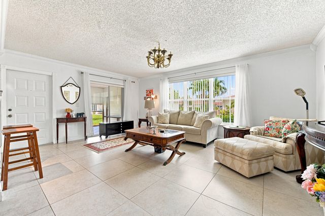 4830 NW 4th Street A, Delray Beach, FL 33445