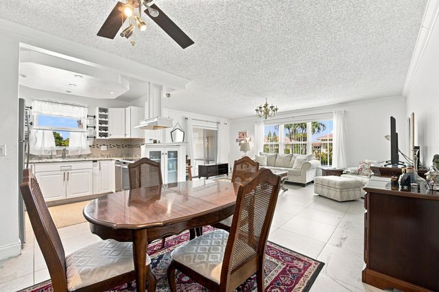 4830 NW 4th Street A, Delray Beach, FL 33445