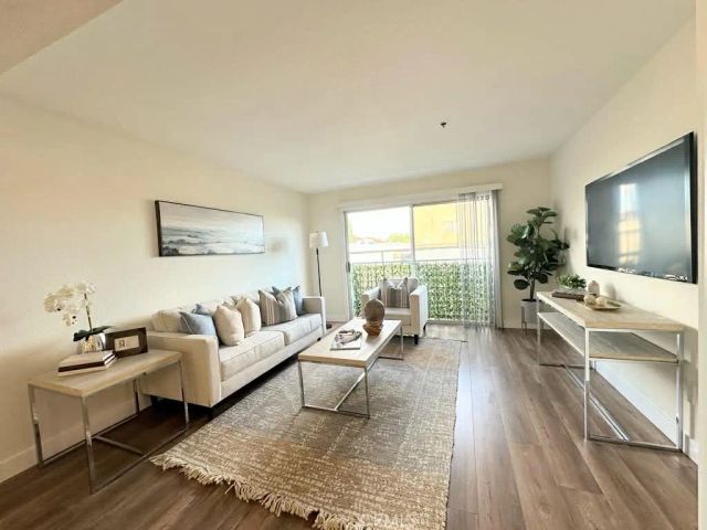 24410 Crenshaw 113, Torrance, CA 90505